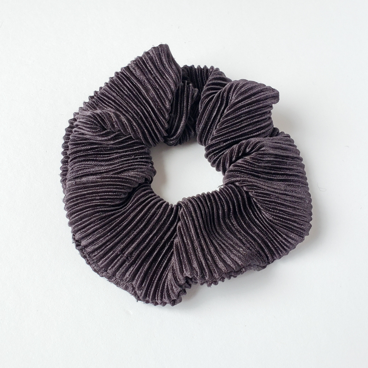 Black Carrie Scrunchy