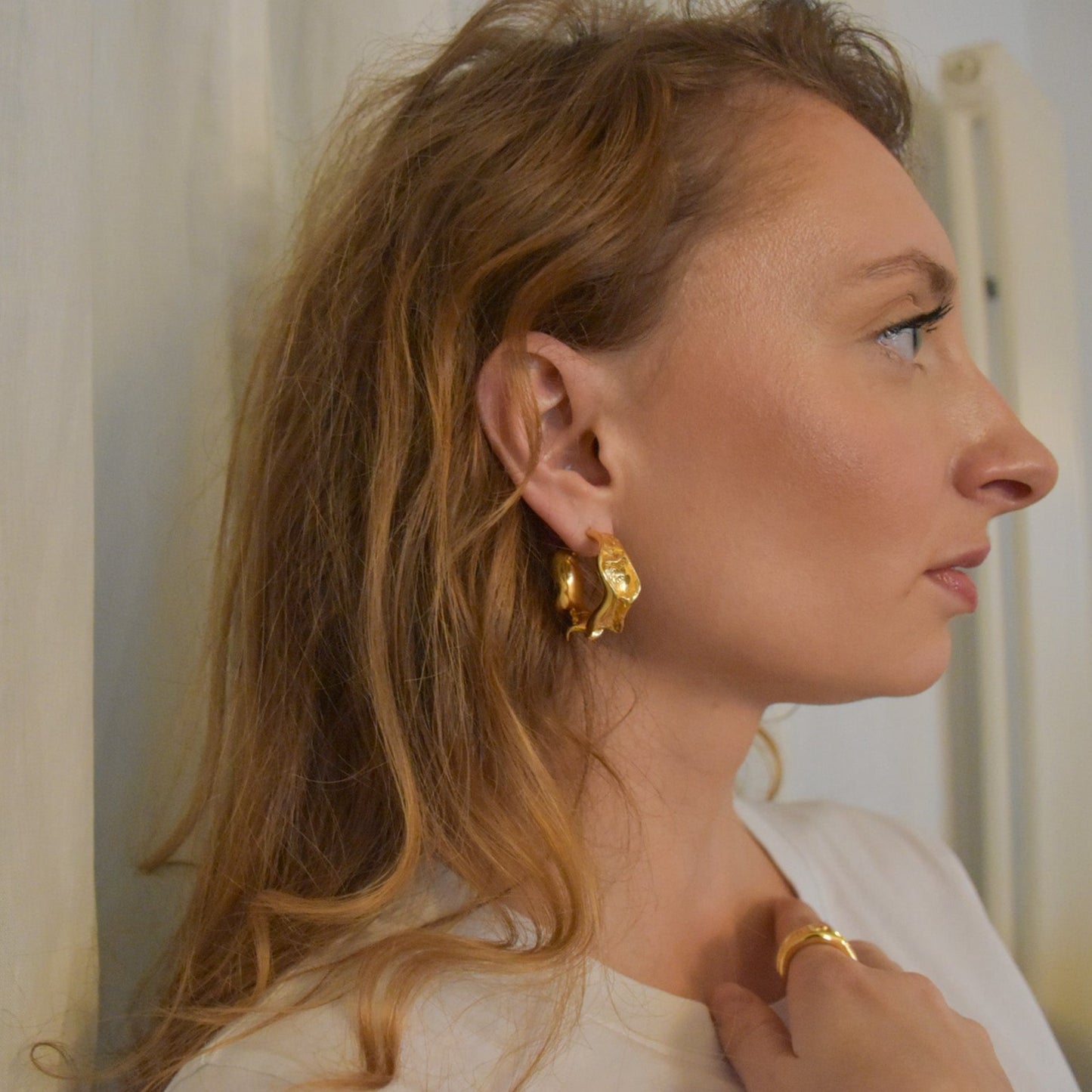 Amaila Gold Front/Back Earrings