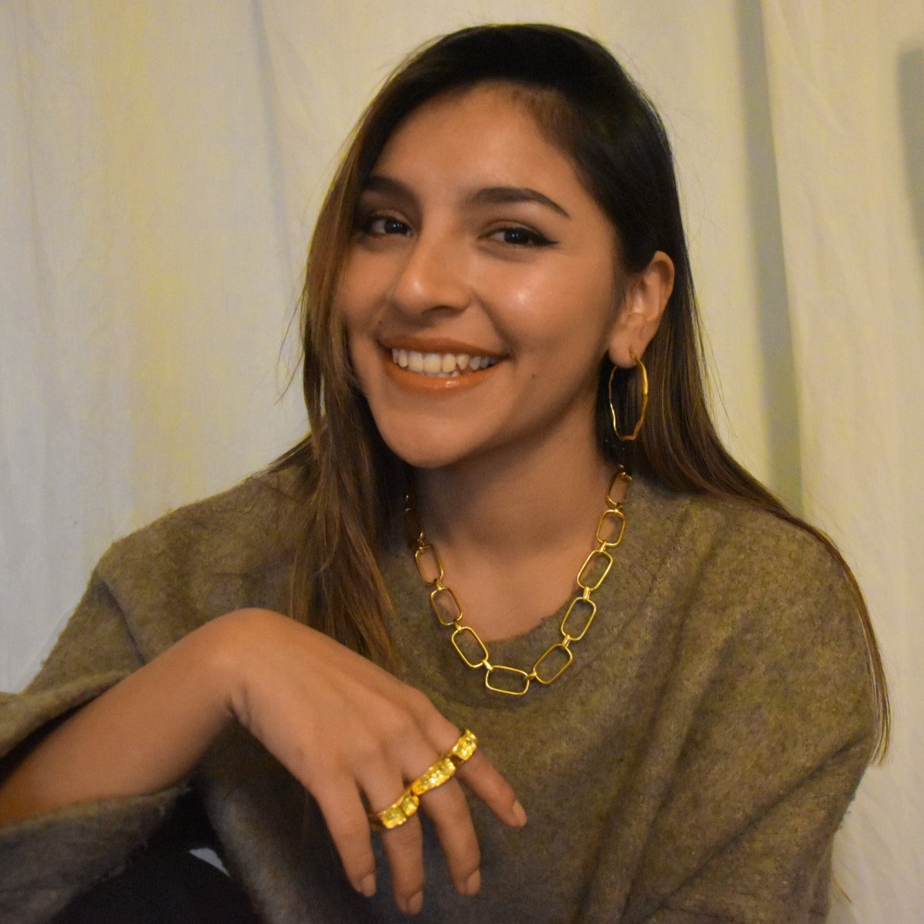 Lisa Gold Wavy Hoops