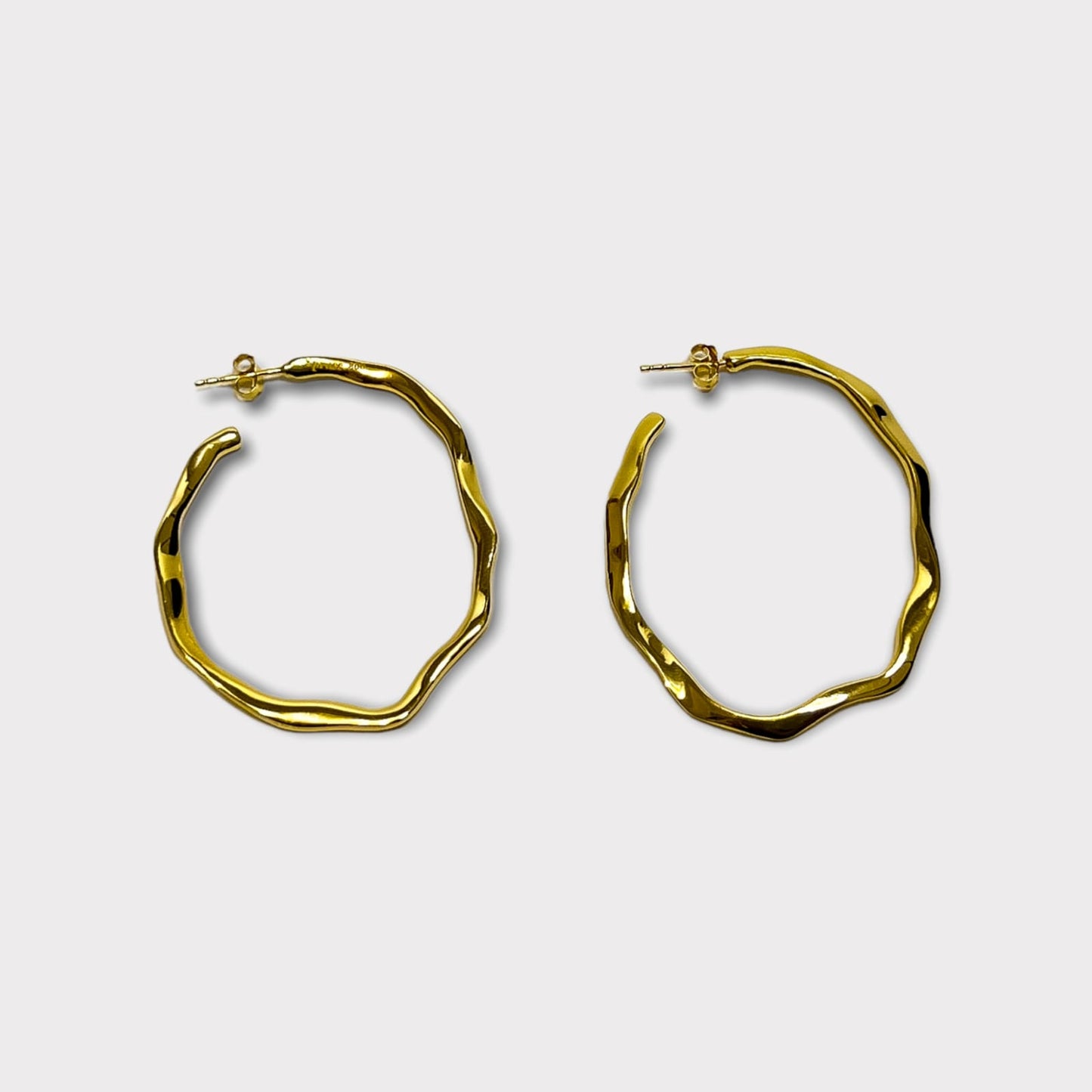 Lisa Gold Wavy Hoops